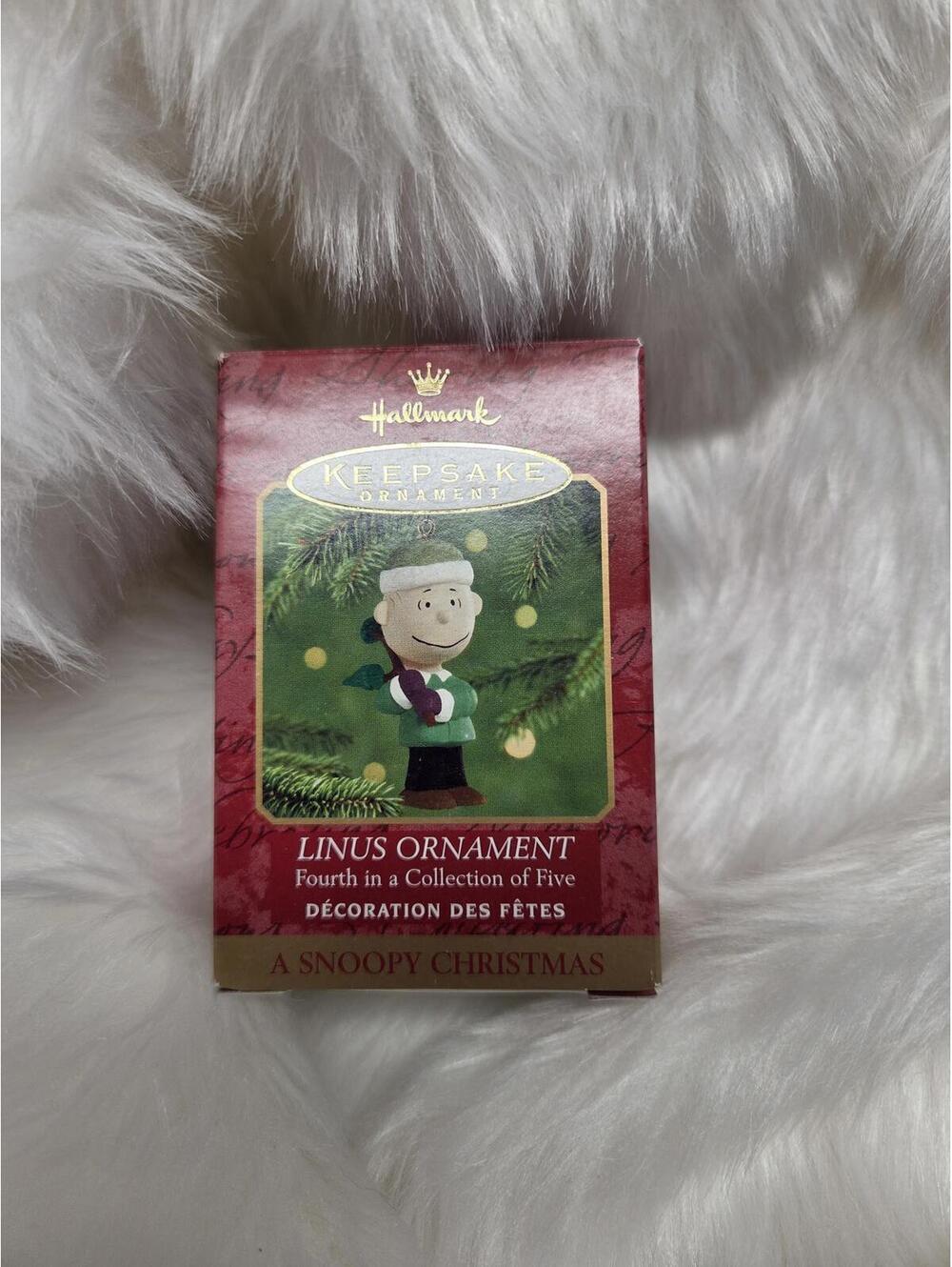 Hallmark Keepsake Ornament Linus from A Snoopy Christmas Collection